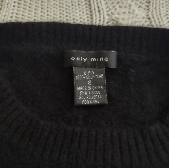 Only Mine 100% Cashmere Black Sweater Sz. S - Picture 3 of 4